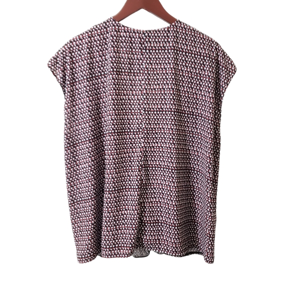 Eloquii Sleeveless V-Neck Blouse Size 16 - Picture 3 of 10